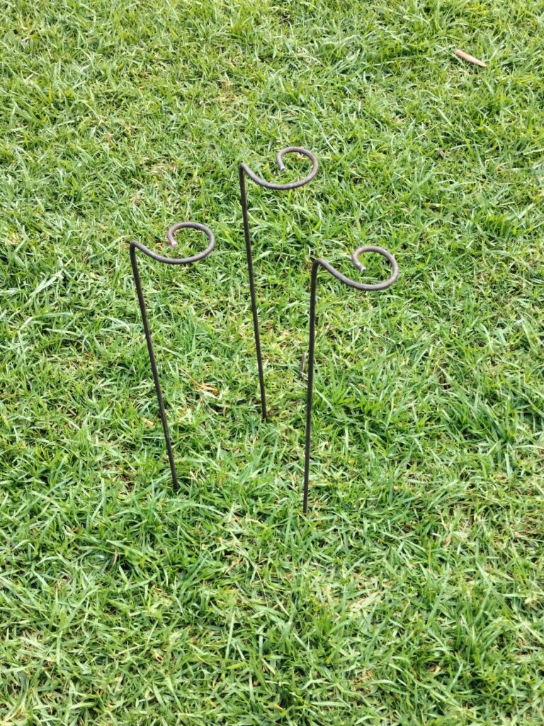 Set of 3 X 6mm Long Stakes